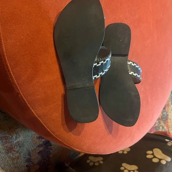 Yellow Box Black ,Silver and Rhinestone Sandals
Sz8.5 - Picture 5 of 7